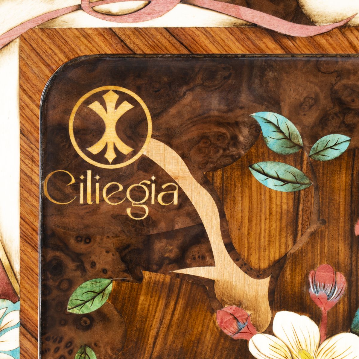 Tranh Khảm Gỗ Thiếu Nữ Bên Rừng Hoa 8